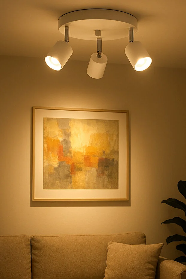 Spot Avize 360 Derece Dönebilen Modern Pratik Başlıklı Yuvarlak Model 3'lü Beyaz Avize (GÜN IŞIĞI)